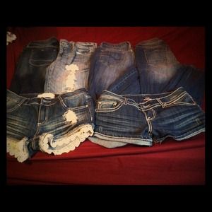 4 jeans. 2 shorts. Great condition.