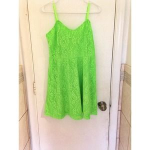 🚫🚫traded🚫🚫bundle of two pretty dresses