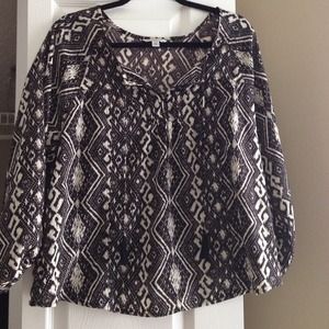 NEVER WORN American Eagle Aztec printed top