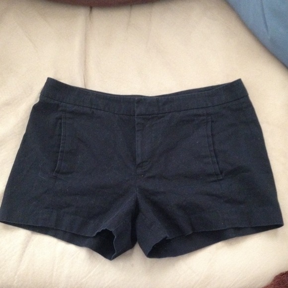 SOLD GAP black trouser shorts