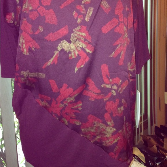 Calvin Klein 'Merlot' Mixed Medium Top - Picture 4 of 4