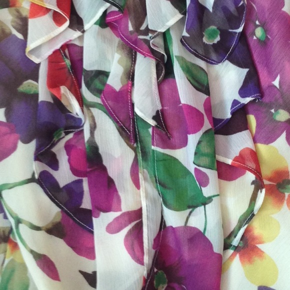 Flower Sheer and Sweet Spaghetti Tank - Picture 4 of 4