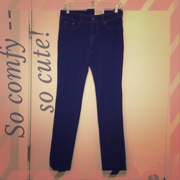 Hue dark wash legging jeans