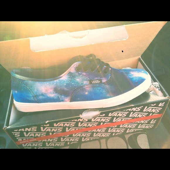 Vans, BRAND NEW