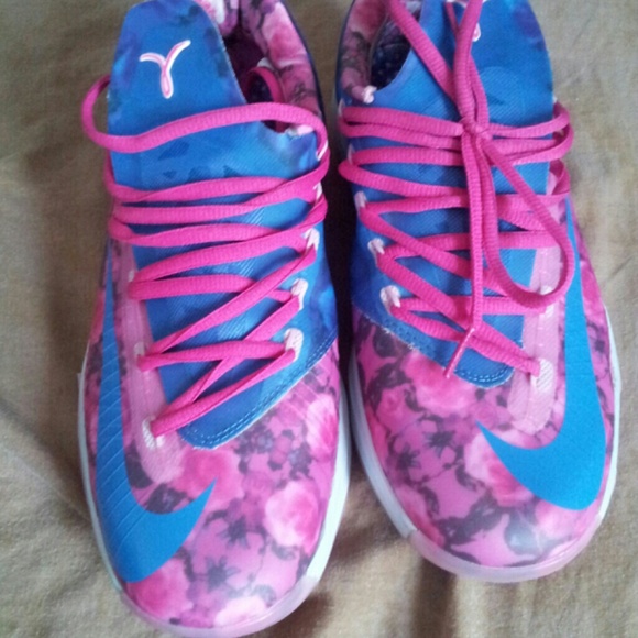 Still have💳...Men's aunt pearl kd's..SOLD......💲