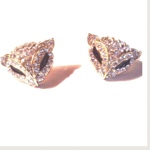 3/4" Rhinestone Fox Head Post Earrings - Picture 1 of 4