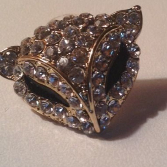 3/4" Rhinestone Fox Head Post Earrings - Picture 4 of 4