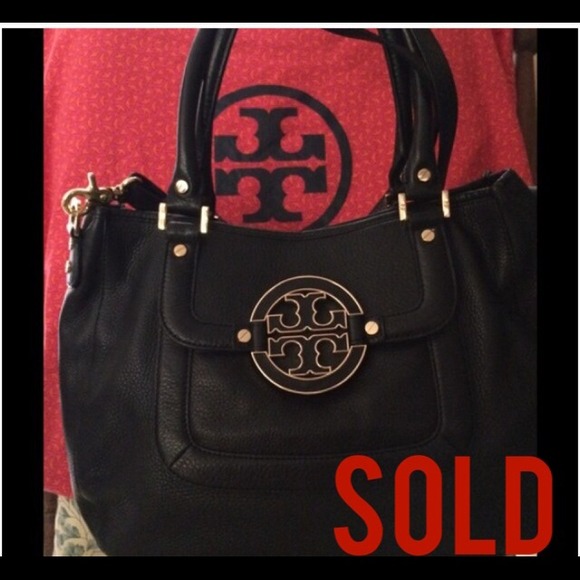 Tory Burch Amanda Classic Hobo - Picture 1 of 4