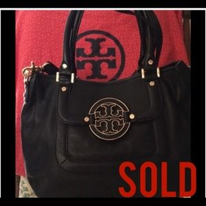 Tory Burch Amanda Classic Hobo