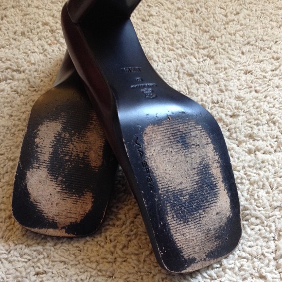 90s pumps