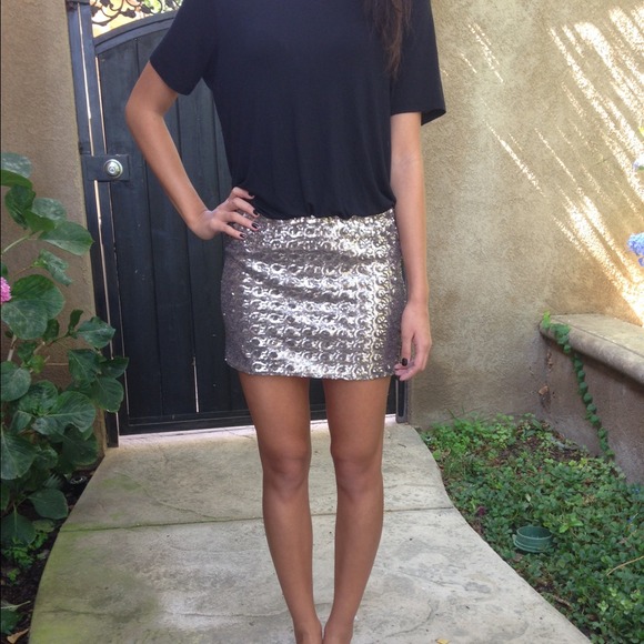 Pretty Sequin Gold Mini Skirt