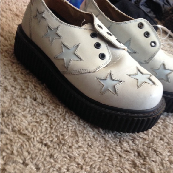 Chunky creeper shoes !