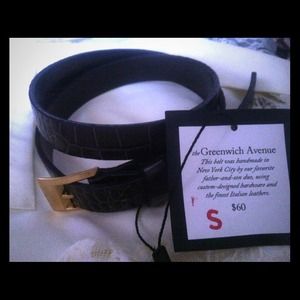 Small italian leather belt plum /rebel color