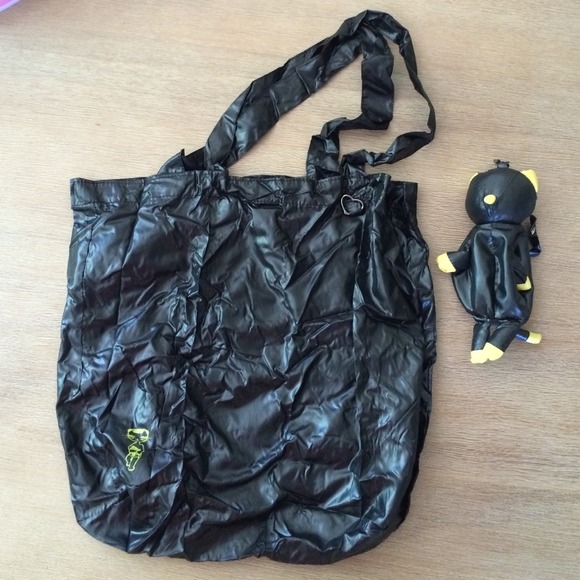 Recycled bag - bag in a cat!