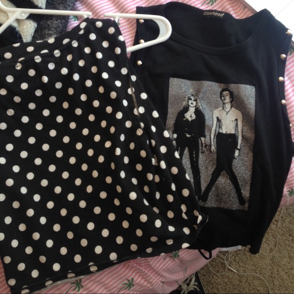 Vintage looking crop tops !