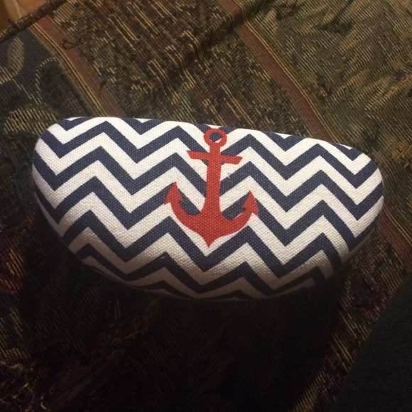 Chevron anchor glasses case.