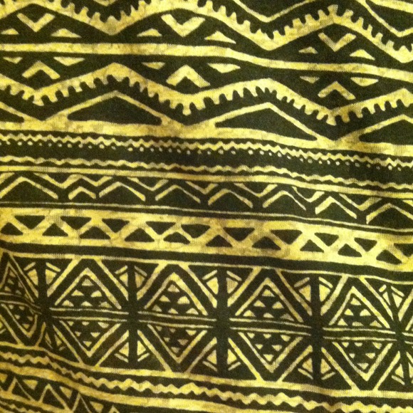 SOLD Aztec Tank - Picture 2 of 3