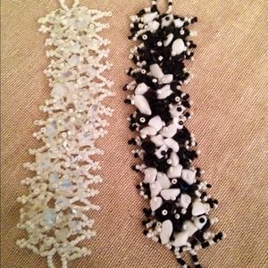 Turquoise chips stretch bracelets 7-7.5"