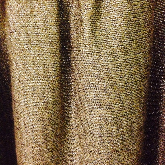 beautiful Gold dress - Picture 2 of 4