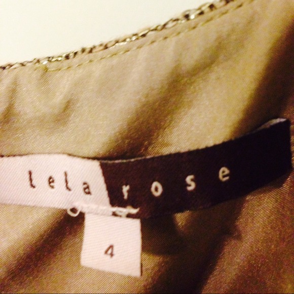 beautiful Gold dress - Picture 3 of 4