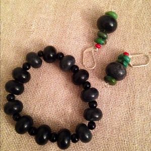 Onyx / Turquoise / wood bracelet set 7"