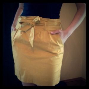 Mustard yellow Banana Republic skirt