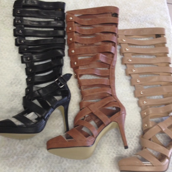 Gladiator Size 6 Strappy Sandal Heels Black - Picture 4 of 4