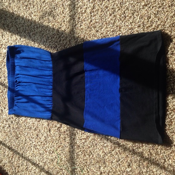 Little black & blue strapless dress