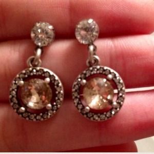 Classy earrings