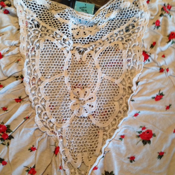 Crop Top - Picture 2 of 2