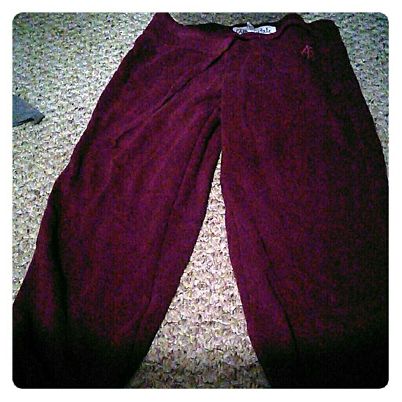 Purple cropped sweatpants
