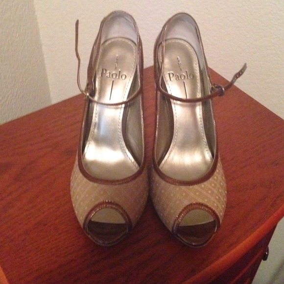 Paola "Argento" pump