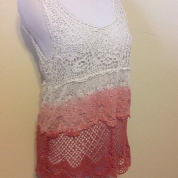 BUNDLED! Ombré crochet tank - Picture 2 of 2