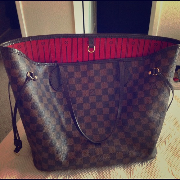 Louis Vuitton Neverfull MM tote