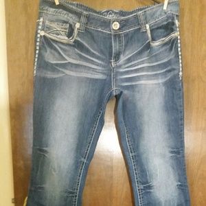 ☆REDUCED☆PRICE☆ Vanity Premium Denim Pants size 32