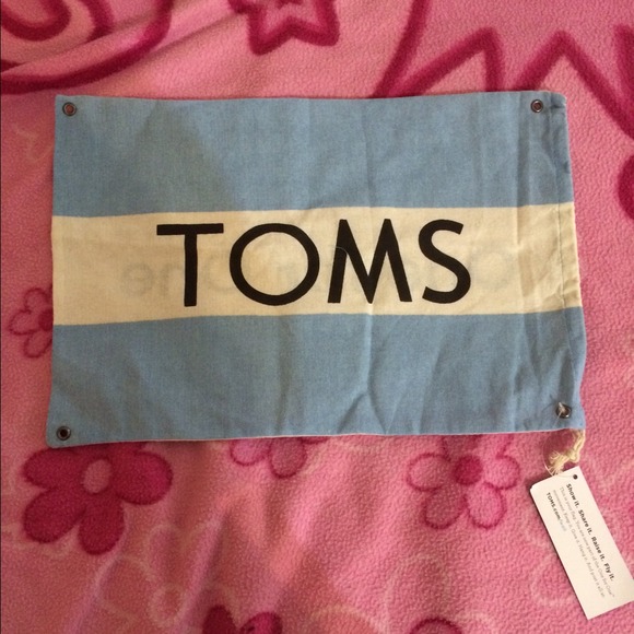 TOMS Flag/Bag