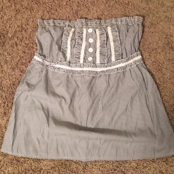 Strapless shirt and polka for dress