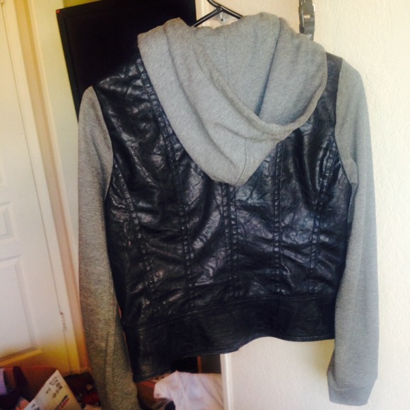 🚫SOLD🚫 - Picture 2 of 3