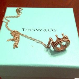Tiffany crown necklace