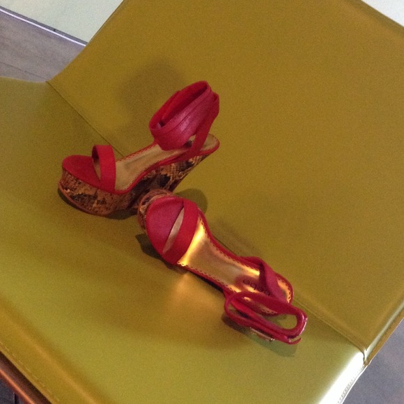 Bebe size 7 leopard wedged strappy shoes