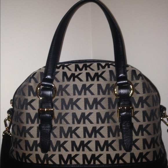 😊 both sold in separate bundles!!! - Picture 2 of 3