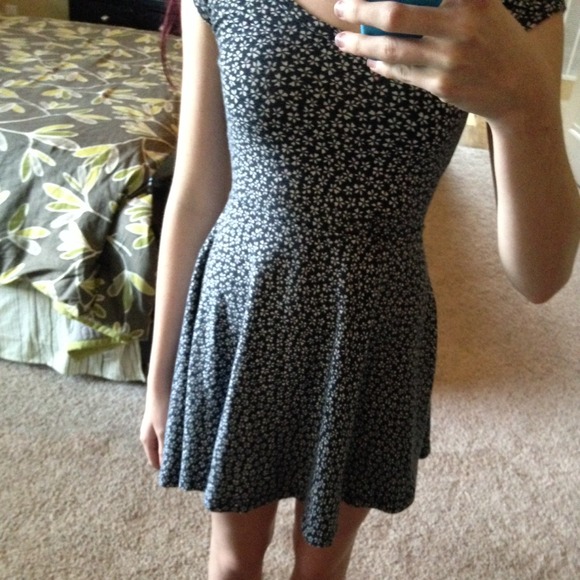 ❗️SOLD❗️Bethan brandy mellville dress - Picture 4 of 4