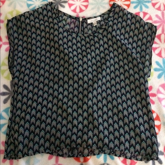 🚫BUNDLED🚫Delia's Navy & Teal Tribal Blouse