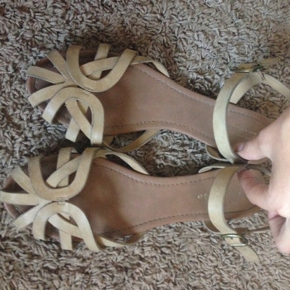 Cute Tan Closed Toe Sandals