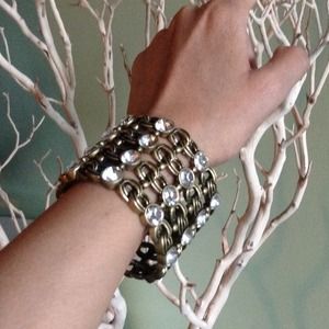 Party bracelet