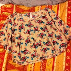 FLOWER SHIRT W/ SHOULDER SLITS