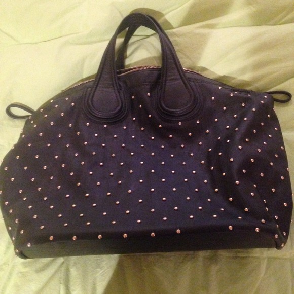 NWOT Lg Black STUDDED bag! 👜💖💋