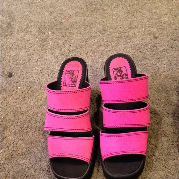 Pink pumps<3 - Picture 2 of 3