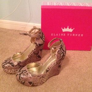 Elaine Turner platform heels in python