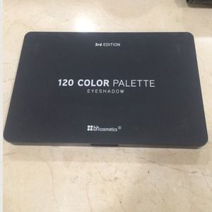 2 makeup pallets- BUNDLE!